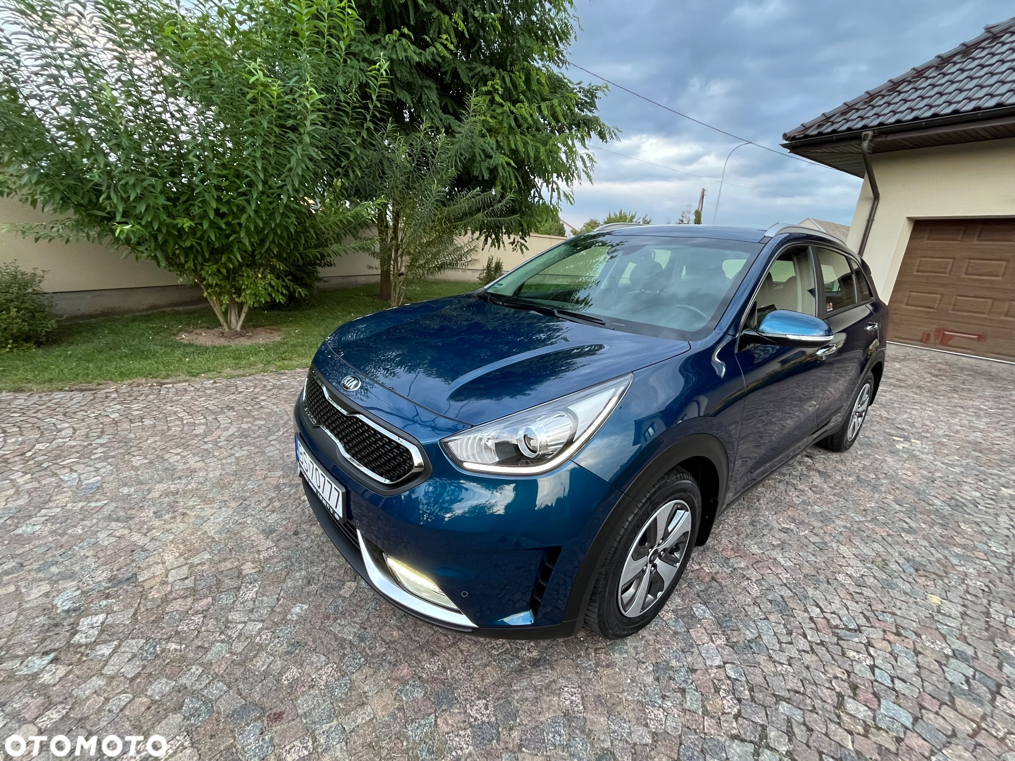 Kia Niro 1.6 GDI Hybrid L - 3
