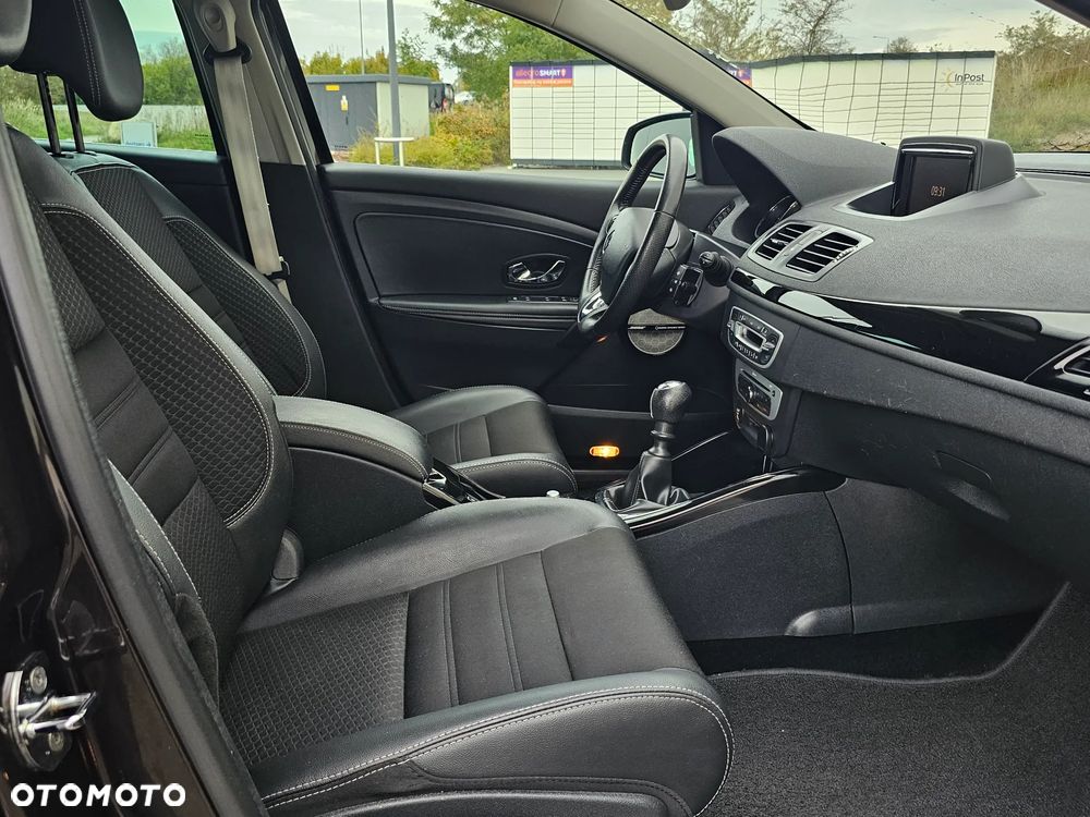 Renault Megane ENERGY TCe 130 BOSE EDITION - 22