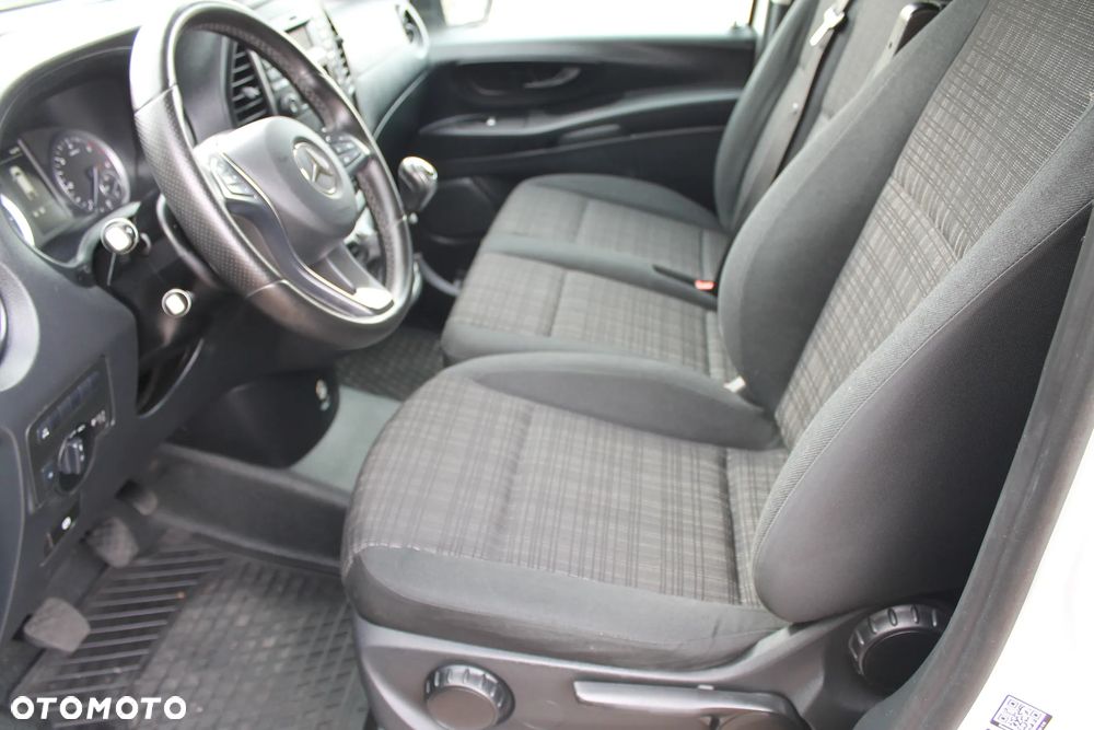 Mercedes-Benz VITO - 21