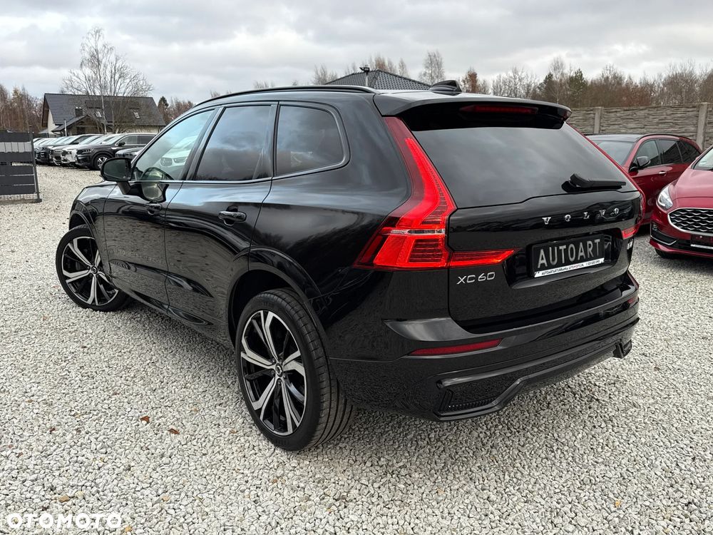 Volvo XC 60 B4 D AWD Ultimate Dark - 10