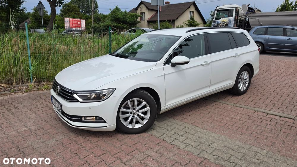 Volkswagen Passat Variant 2.0 TDI (BlueMotion Technology) Trendline - 29