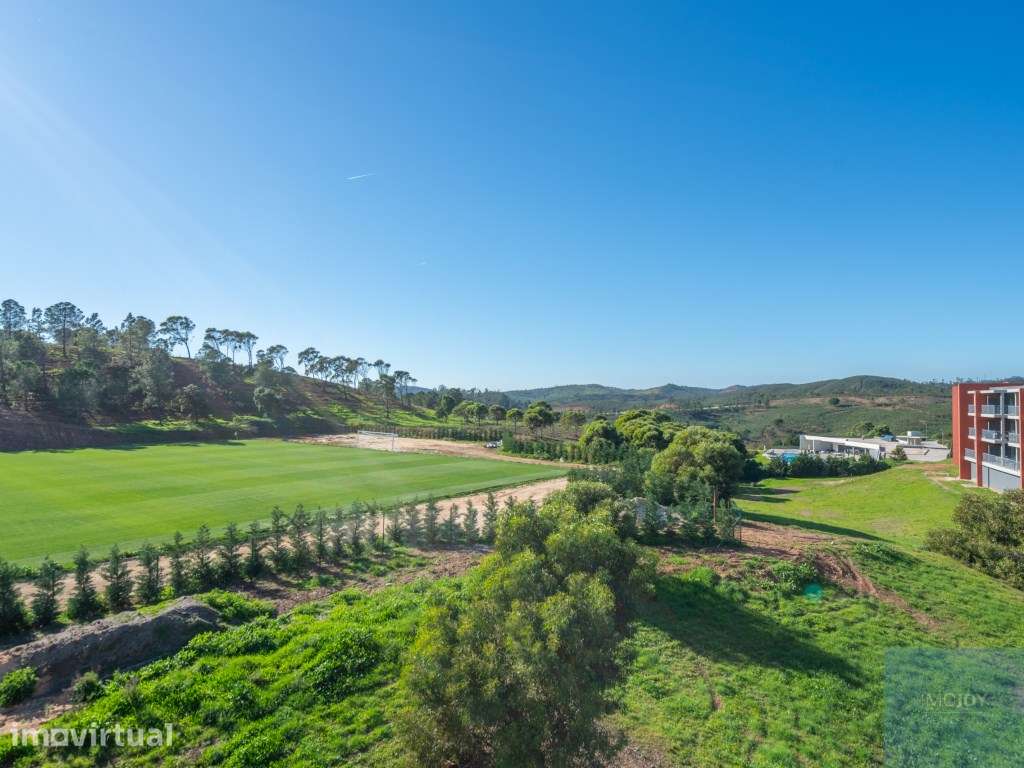 Apartamento T3 Localizado no Algarve Race Resort em Portimão - Grande imagem: 2/54