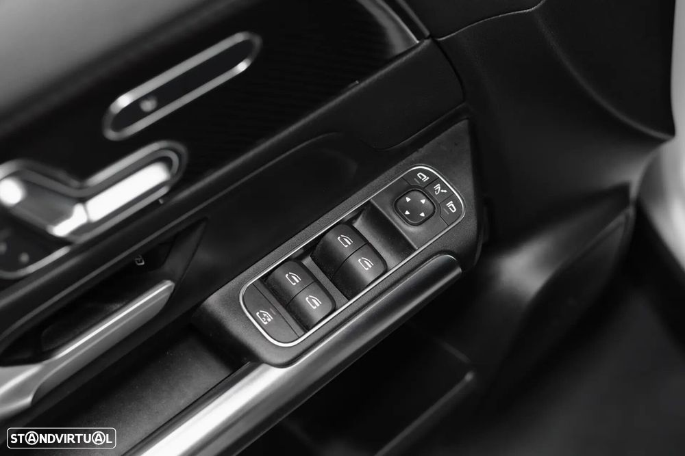 Mercedes-Benz GLA 250 e 8G-DCT AMG Line - 30