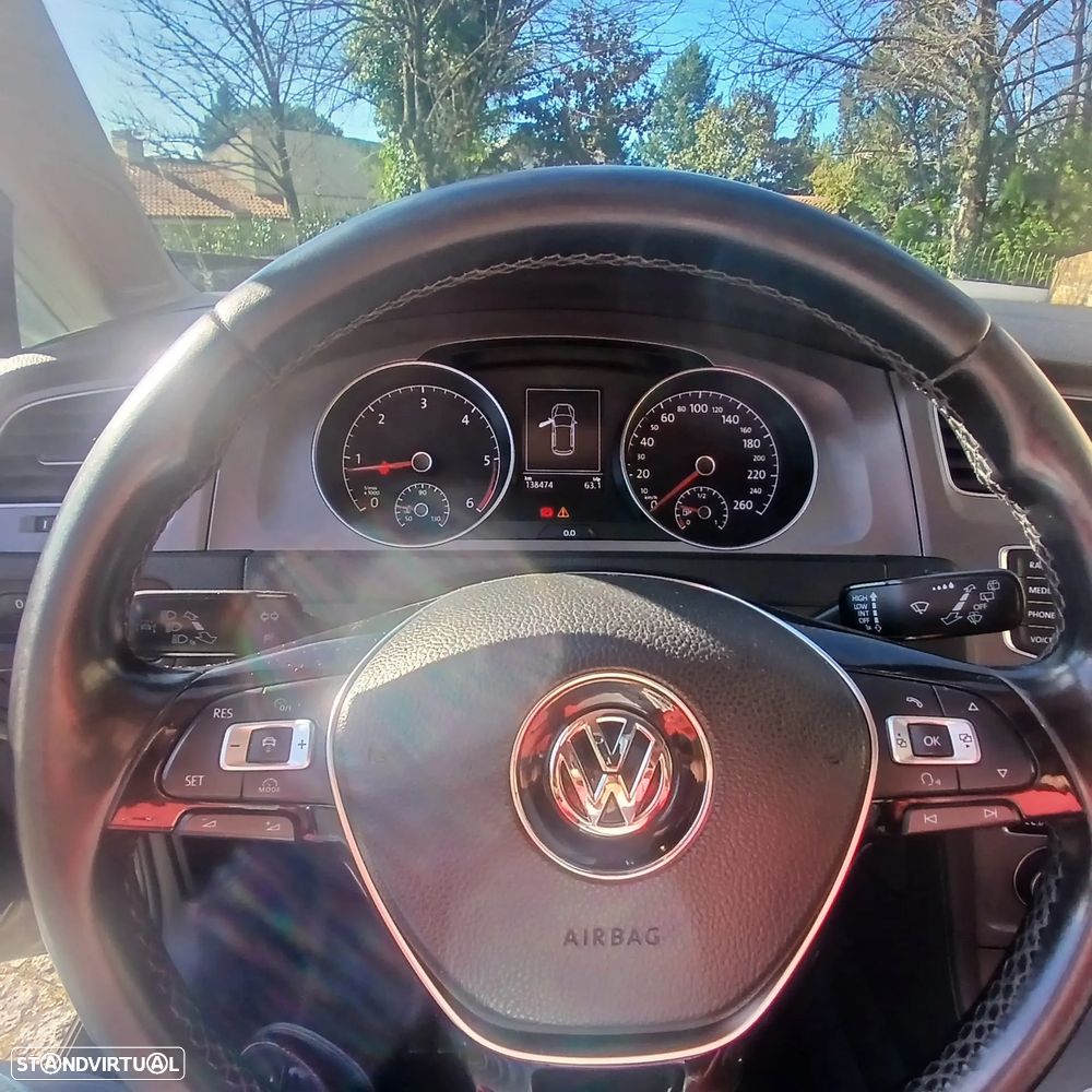 VW Golf 1.6 TDi BlueMotion Trendline - 11