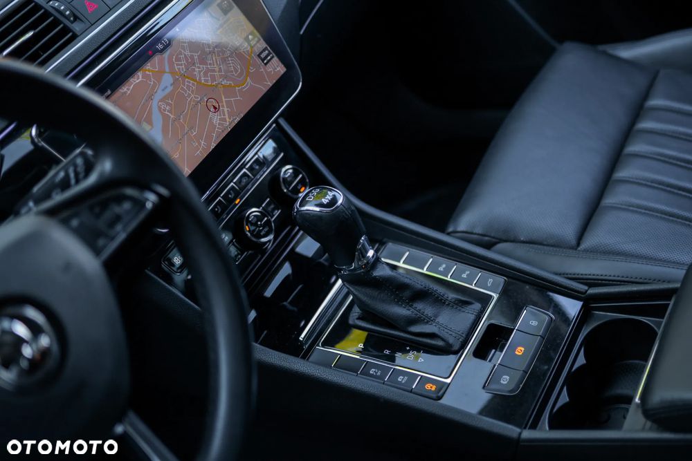 Skoda Superb 2.0 TDI SCR 4x4 L&K DSG - 7