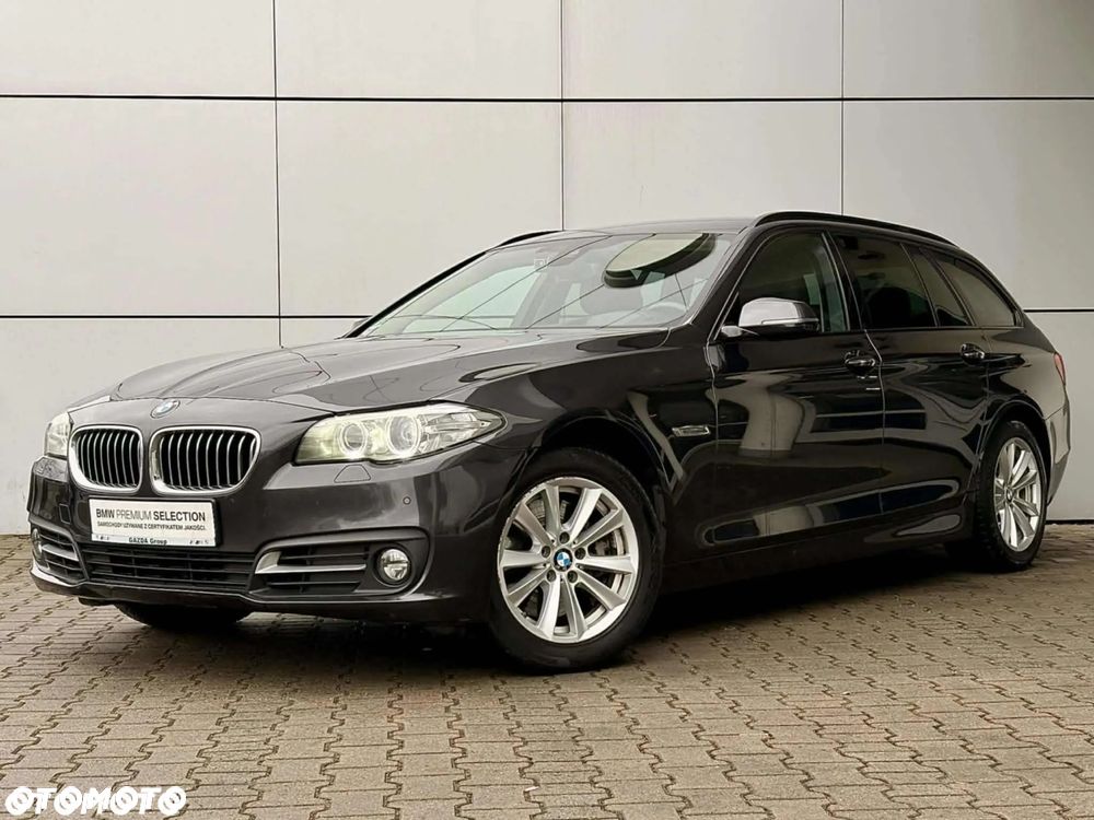 BMW Seria 5 525d xDrive - 12