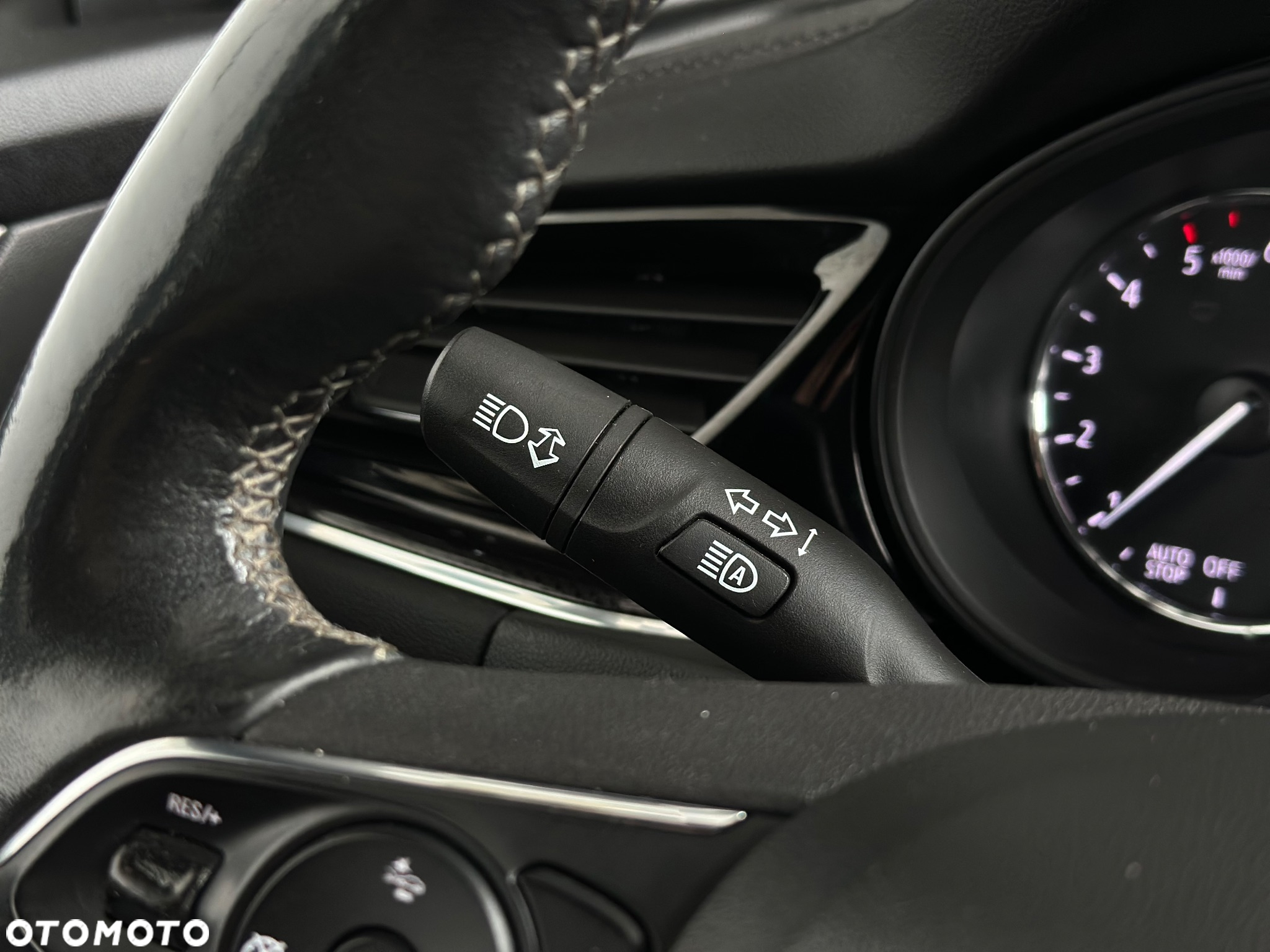 Opel Insignia - 32