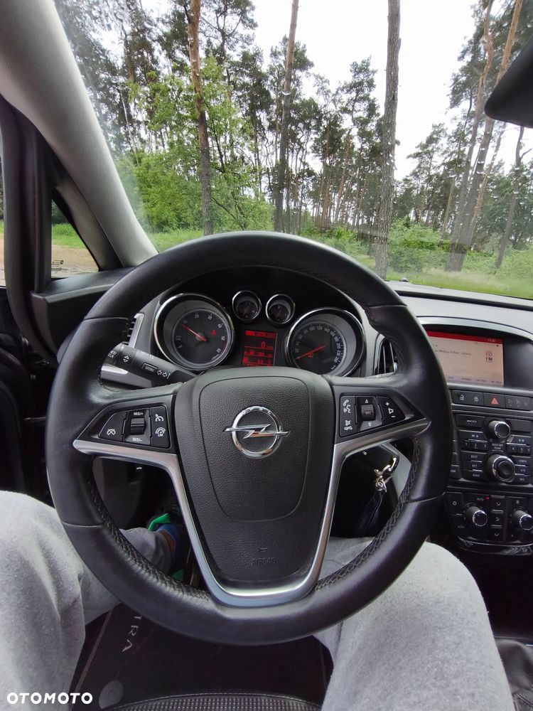 Opel Astra 1.6 CDTI Cosmo - 24