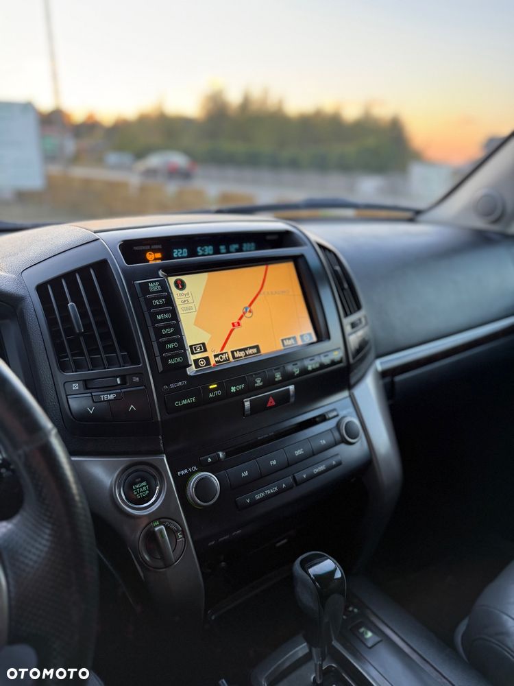 Toyota Land Cruiser LC 4.5 V8 D-4D Prestige 7os - 18