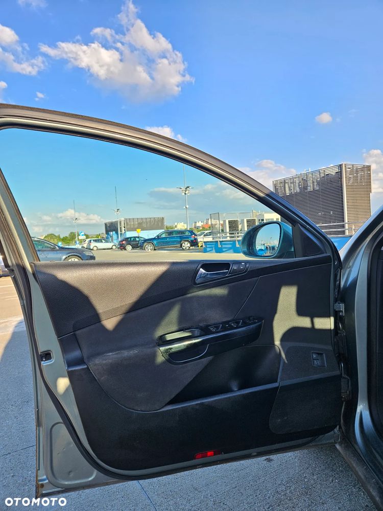Volkswagen Passat 1.9 TDI Comfortline - 12
