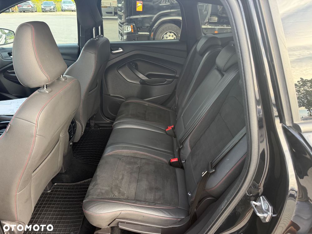 Ford Kuga 2.0 TDCi 2x4 ST-Line - 20