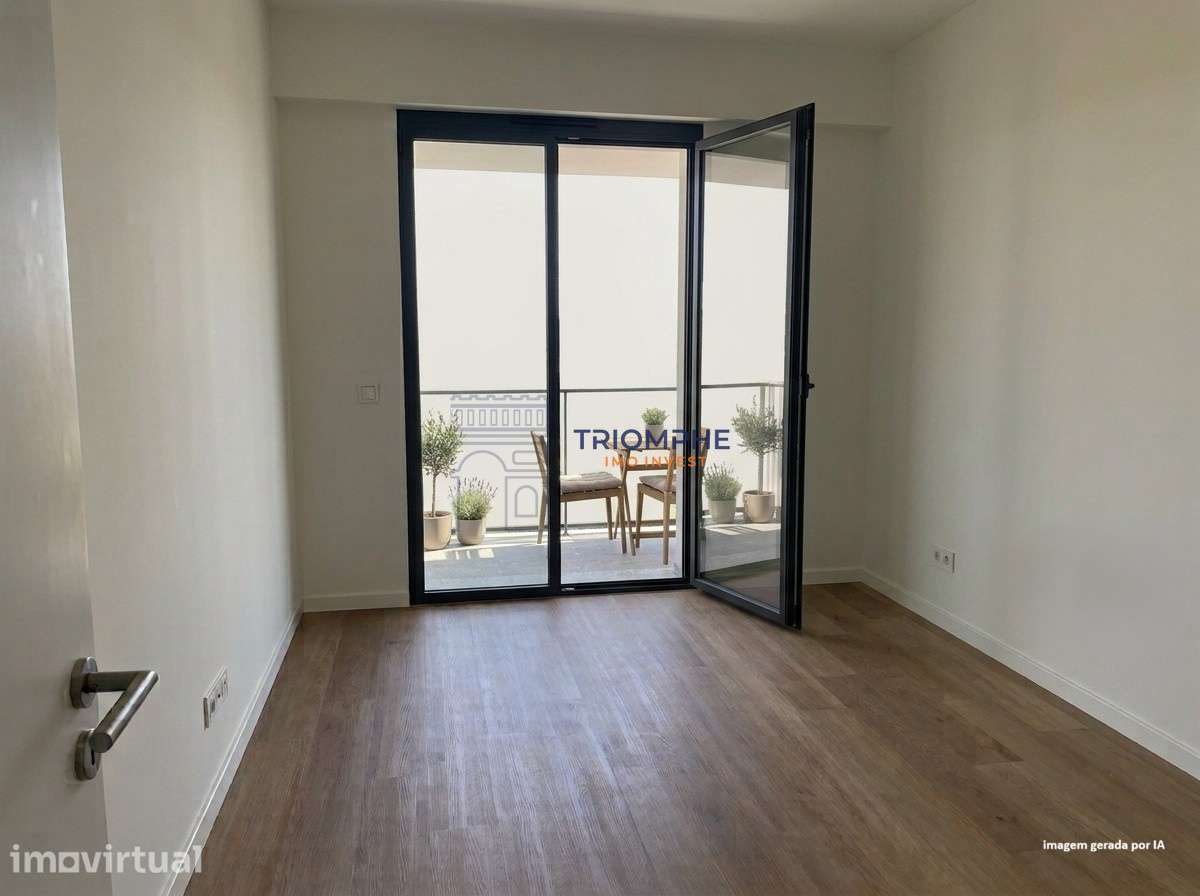 T3 remodelado Feijó - Almada - Grande imagem: 3/4