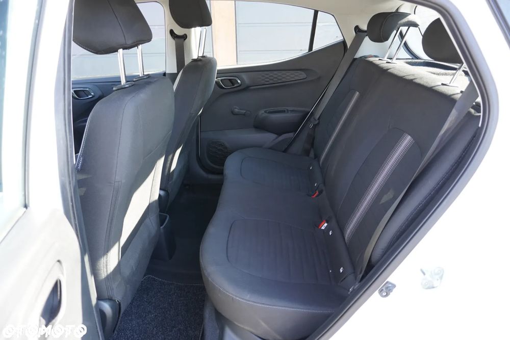 Hyundai i10 1.0 Trend - 10