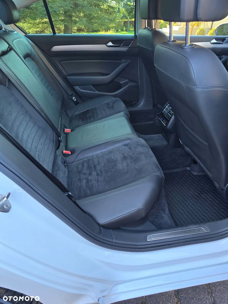 Volkswagen Passat 1.8 TSI BMT Highline - 13