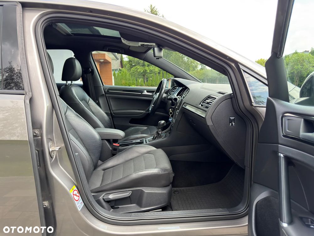 Volkswagen Golf 2.0 TDI (BlueMotion Technology) DSG Comfortline - 34