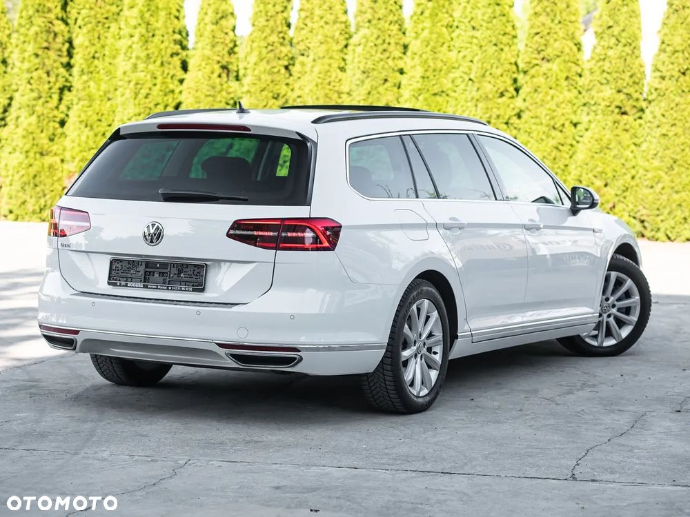 Volkswagen Passat Variant - 13