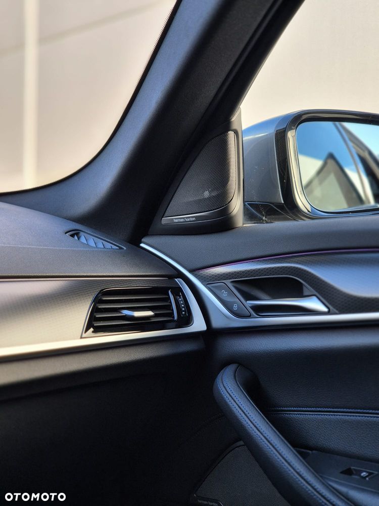 BMW Seria 5 520d xDrive mHEV M Sport sport - 32