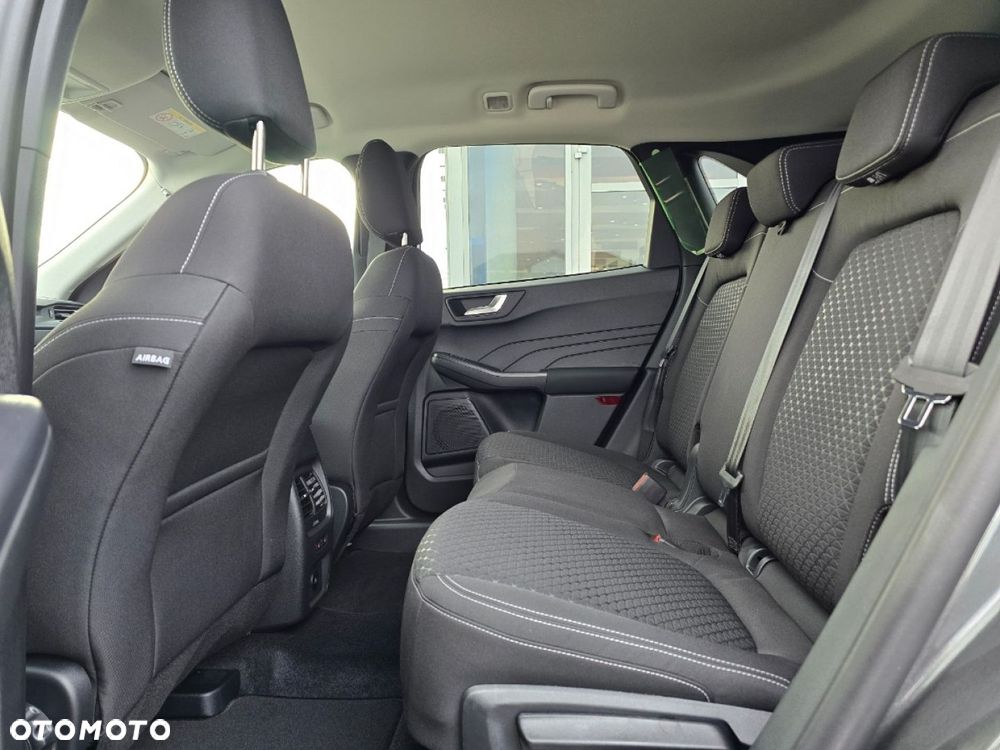 Ford Kuga - 13
