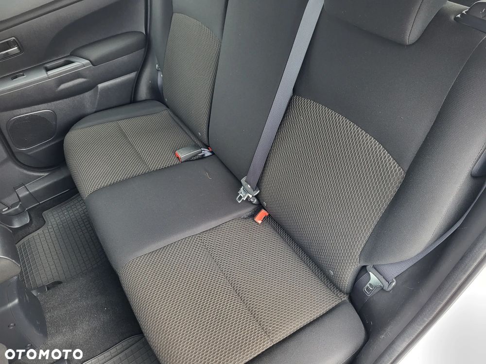Mitsubishi ASX - 25