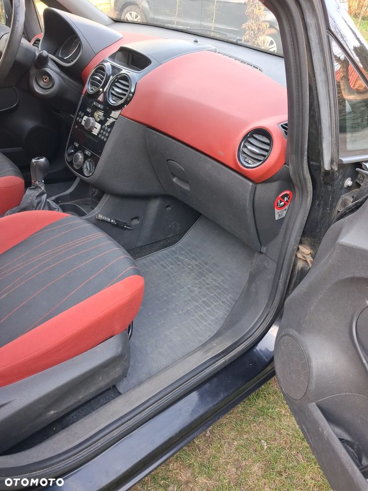 Opel Corsa 1.4 16V Enjoy - 8