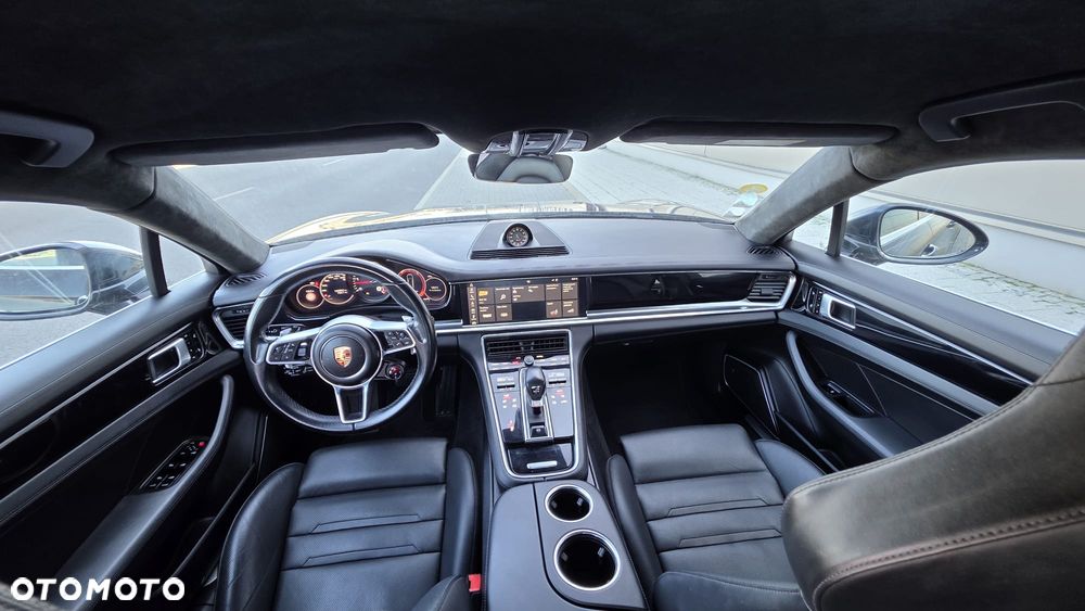 Porsche Panamera 4S - 7
