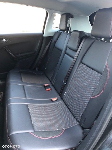 Peugeot 2008 PureTech 110 Stop&Start EAT6 GT-Line Edition - 7