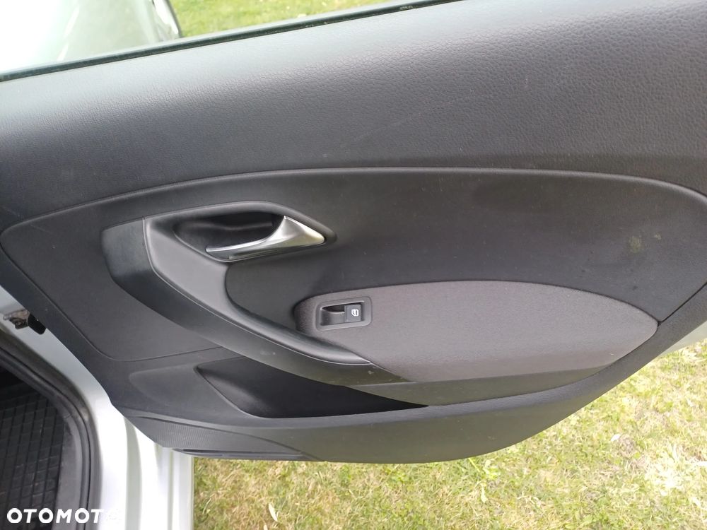 Volkswagen Polo 1.2 Comfortline - 23