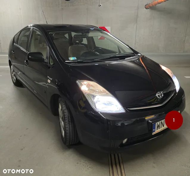 Toyota Prius 1.5 VVT-i Prestige - 2