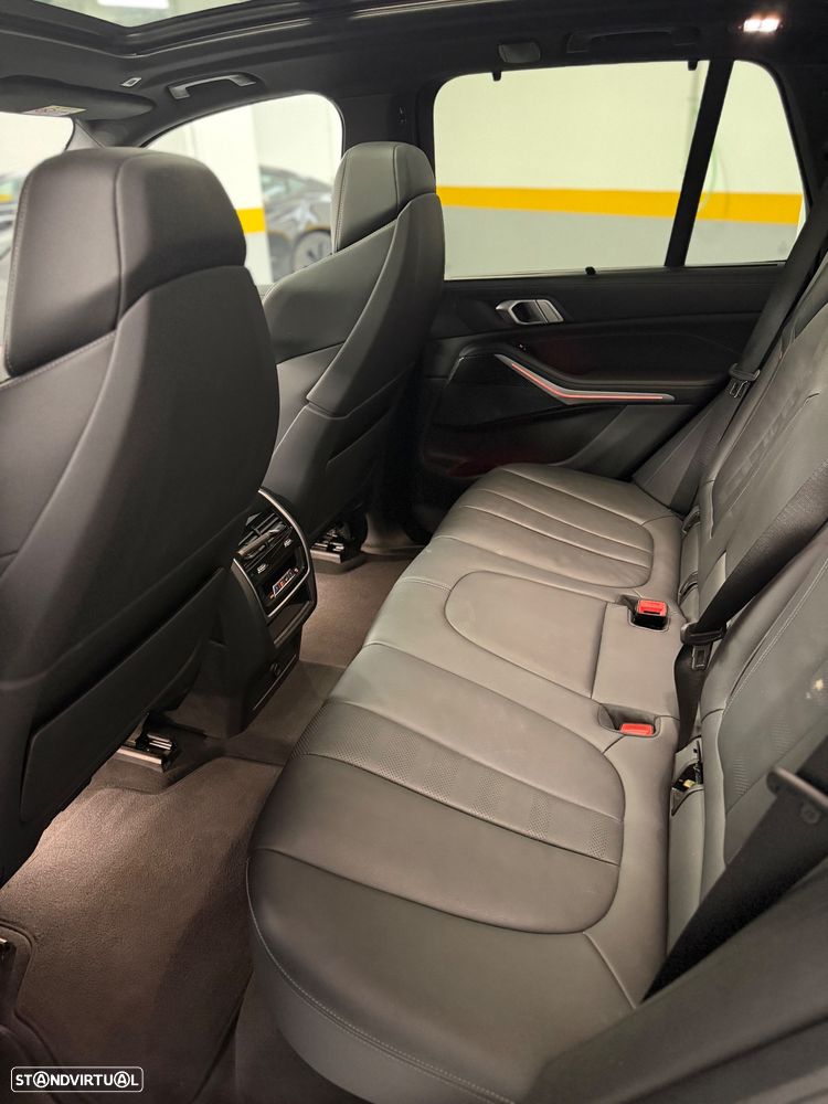 BMW X5 45 e xDrive Pack M 50 anos - 29