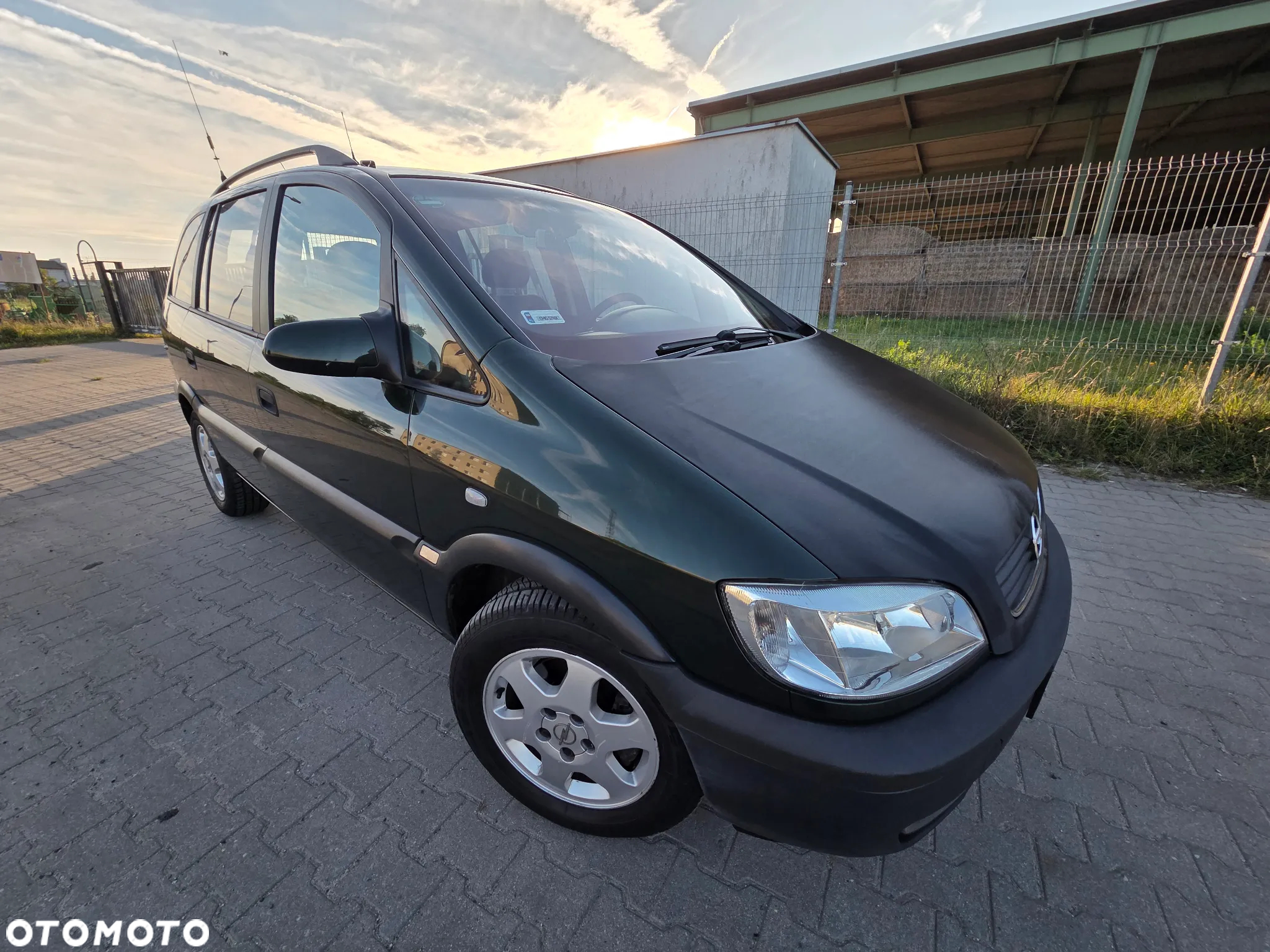 Opel Zafira 1.8 16V Elegance - 4