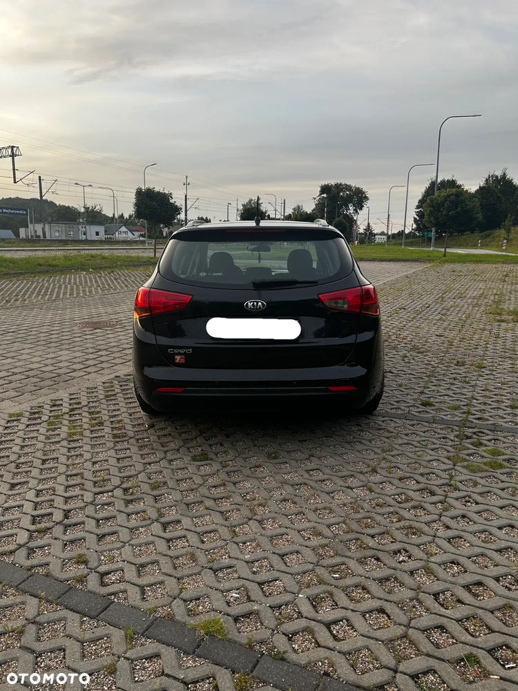 Kia Ceed - 4