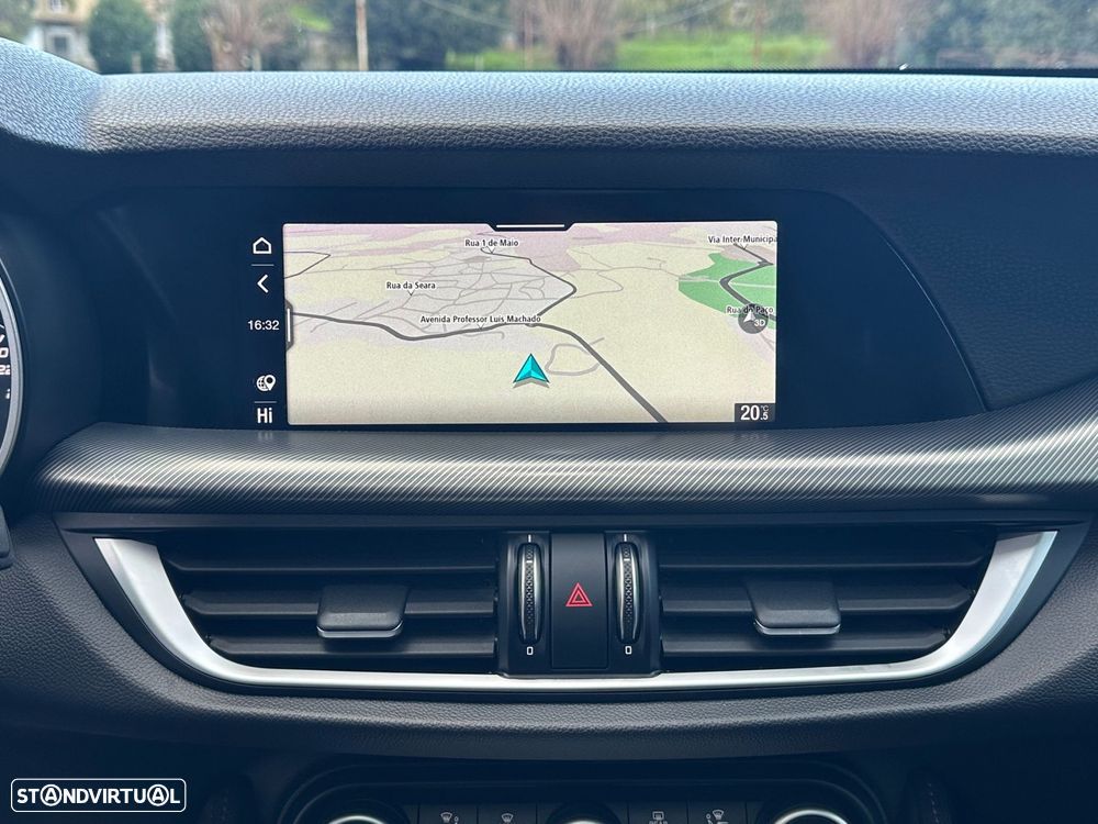 Alfa Romeo Stelvio 2.2 D Sprint AT8 - 11