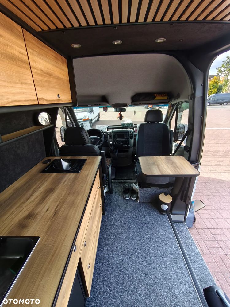 Mercedes-Benz Sprinter - 17