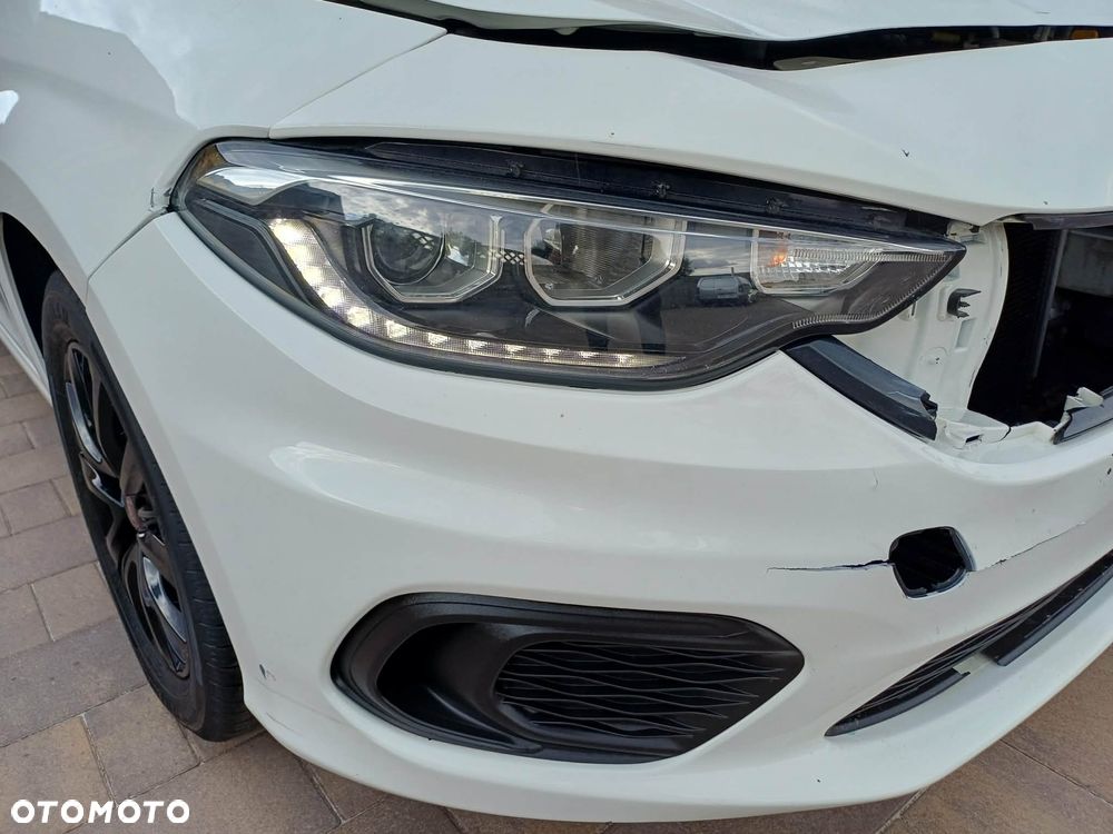Fiat Tipo 1.4 16v Lounge EU6d - 26