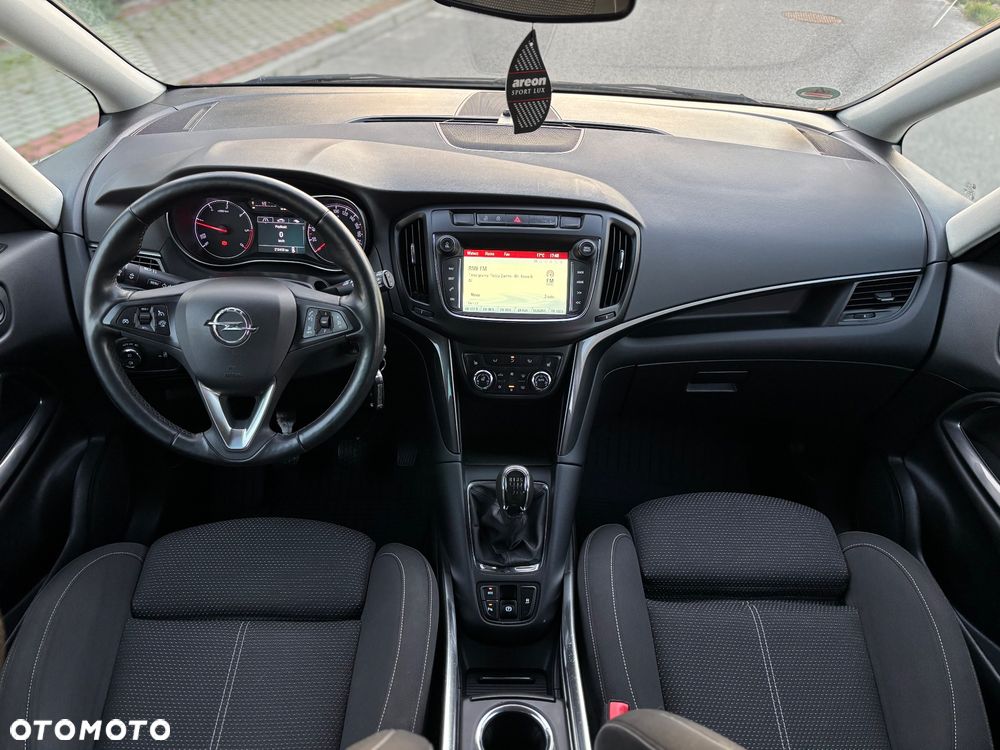 Opel Zafira - 13