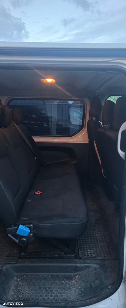 Renault Trafic Combi L1H1 8+1 Authentique - 6