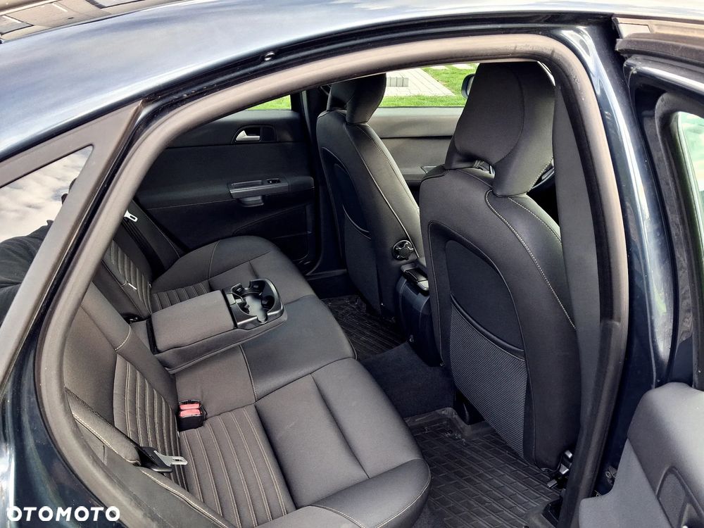 Volvo S40 1.8 Momentum - 23
