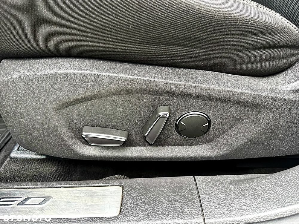 Ford Mondeo 2.0 TDCi STart-Stopp Titanium - 26