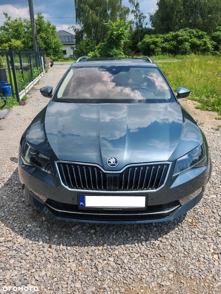 Skoda Superb 2.0 TDI L&K DSG - 2