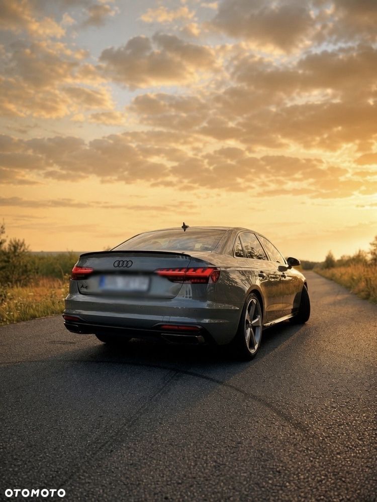 Audi A4 Limousine 45 TFSI mHEV Quattro Black Edition S tronic - 12