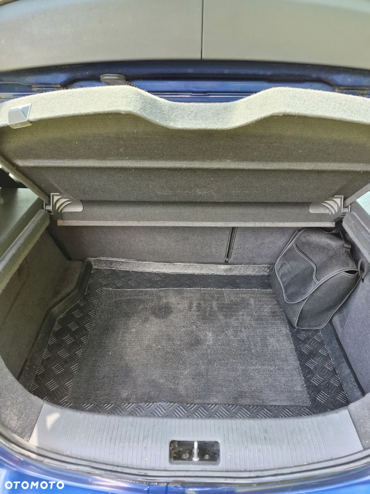 Opel Astra 1.6 - 12