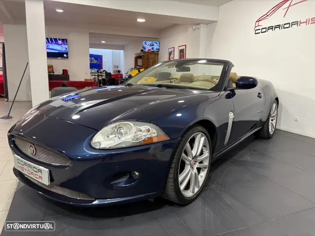 Jaguar XK 4.2 V8 Convertible - 45