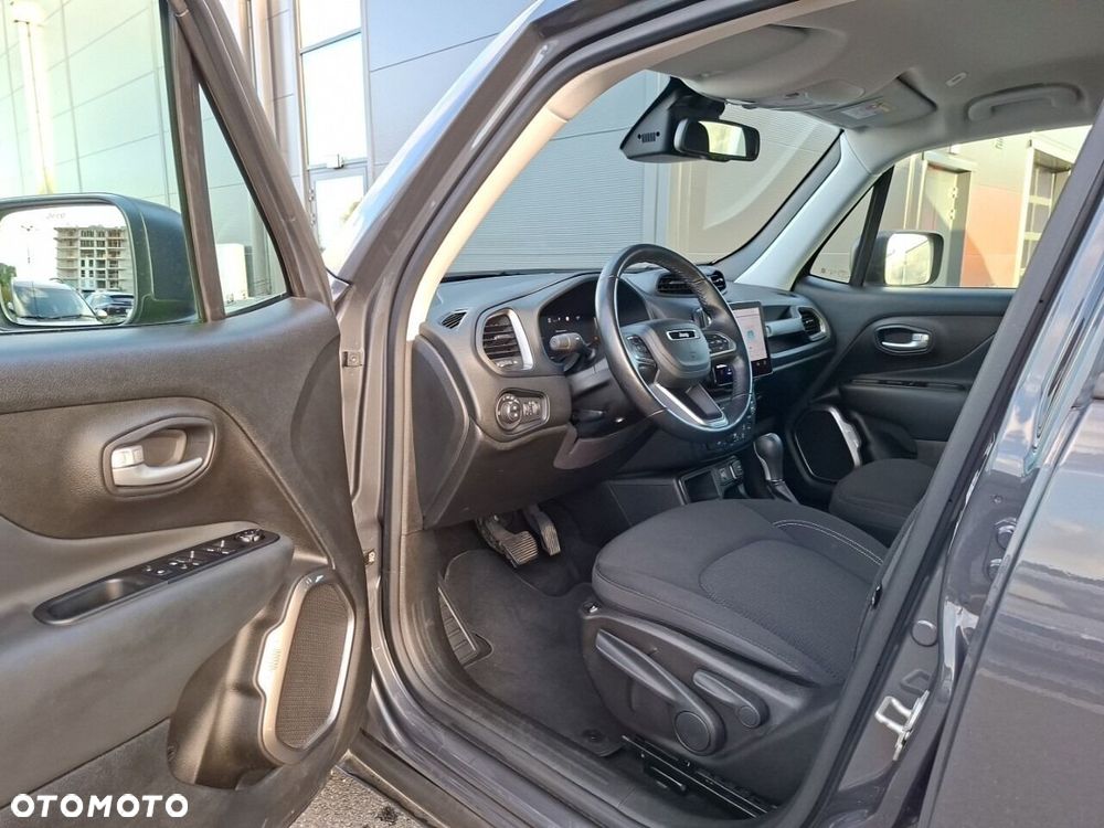 Jeep Renegade - 17