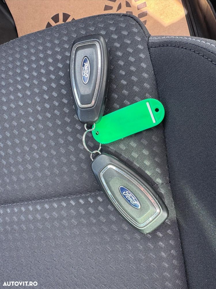 Ford Focus 1.5 EcoBlue Start-Stopp-System COOL&CONNECT - 6