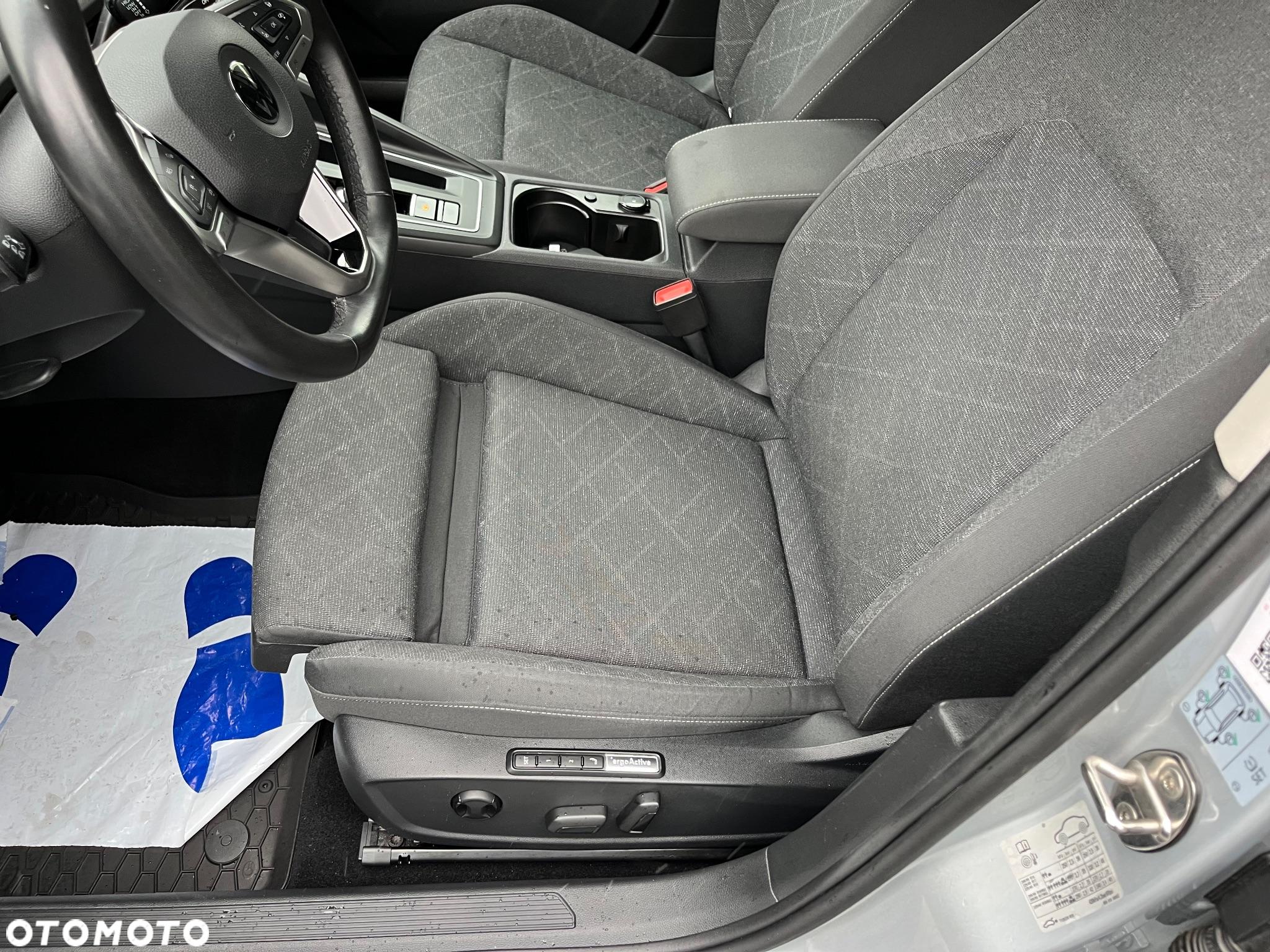 Volkswagen Golf VIII 2.0 TDI Style DSG - 28