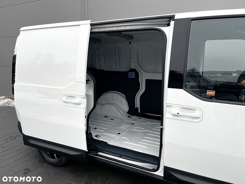 Kia PV5 71.2kWh - 7