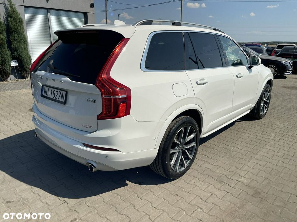 Volvo XC 90 D5 AWD Geartronic Momentum - 2