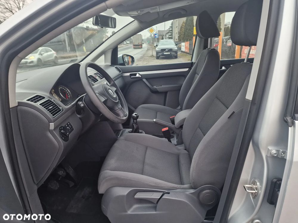 Volkswagen Touran 1.6 TDI DPF BlueMot Comfortline - 12