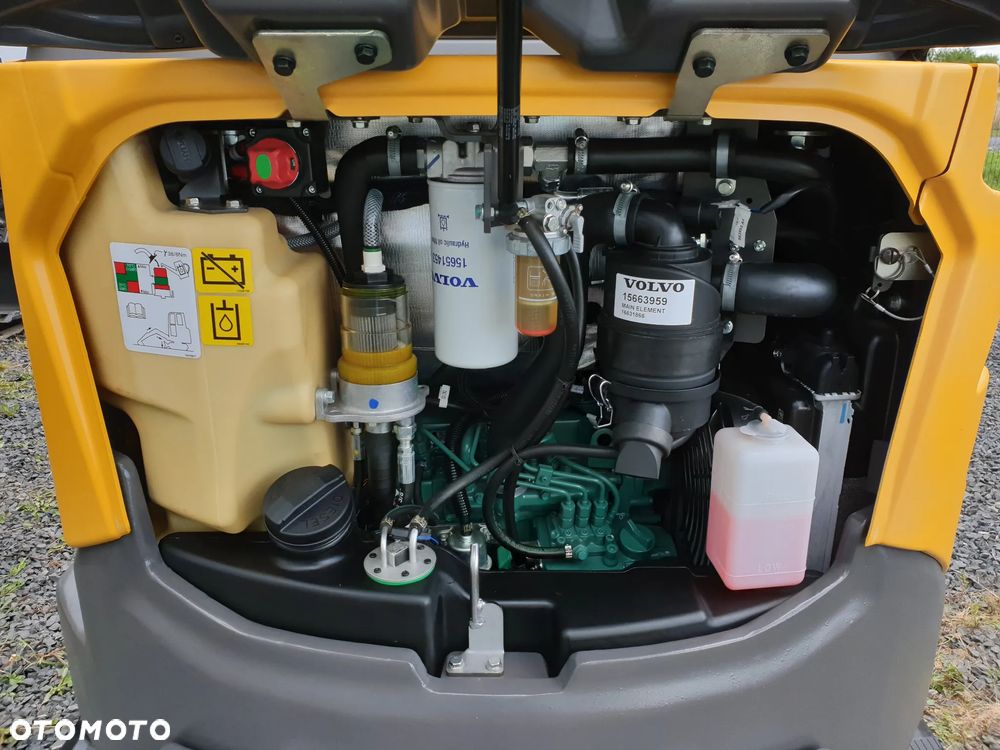 Volvo ECR25D NOWA DOSTĘPNA OD RĘKI, SZYBKOZŁĄCZE, DŁUGIE RAMIĘ, OBRÓT W OBRYSIE - 21
