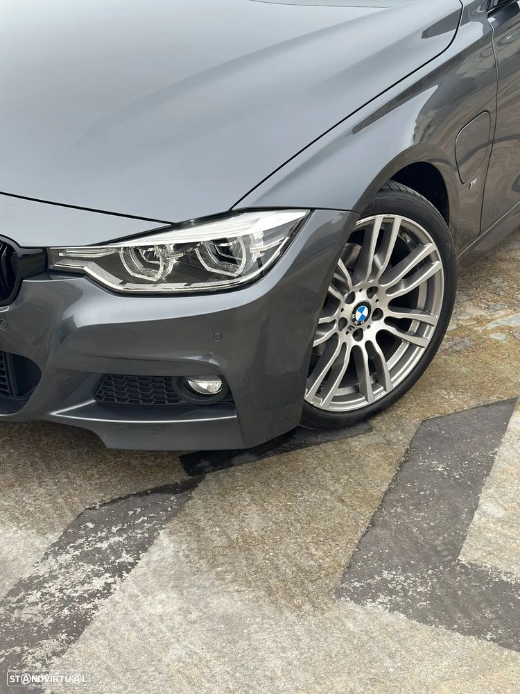 BMW 330 e iPerformance Pack M - 4